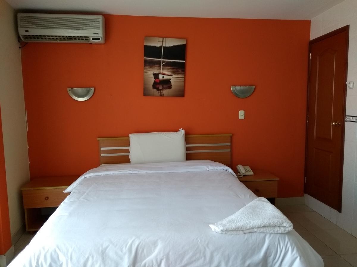 טרוחיו Libertad Hotel מראה חיצוני תמונה