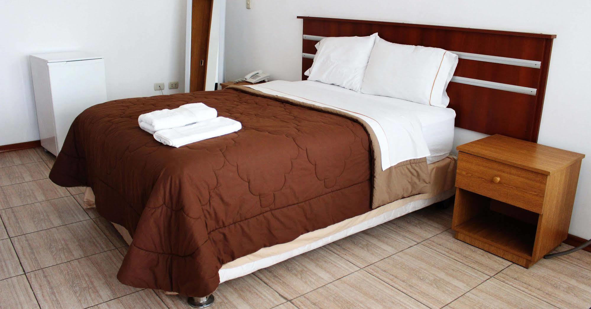 טרוחיו Libertad Hotel מראה חיצוני תמונה